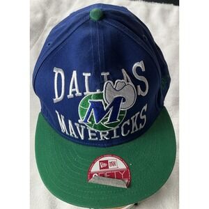 Dallas Mavericks Vintage Logo New Era 9FIFTY SnapBack Adjustable  Hat Cap NBA
